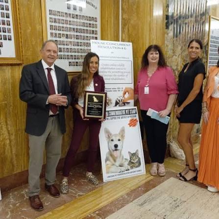 LPOAC members and animal welfare advocates at the Louisiana State Capitol